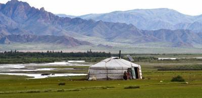 На западе Монголии объявили карантин из-за вспышки бубонной чумы. Первые зараженные ели мясо сурка