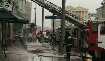 В доме на главной улице Москвы произошел крупный пожар