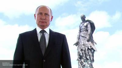 Путин заявил, что России необходима внутренняя стабильность и время для укрепления страны