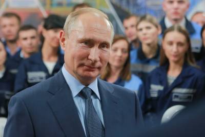 Путин заявил о присвоении Екатеринбургу и Нижнему Тагилу звания «Город трудовой доблести»