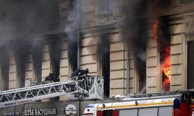 В Москве загорелось шестиэтажное здание