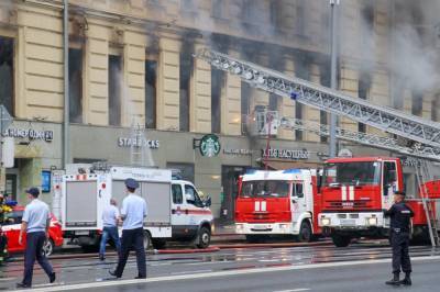 Спасатели сообщили, что погибших при пожаре на Тверской улице нет