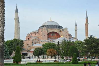 РПЦ осуждает намерение Турции превратить собор Святой Софии в мечеть