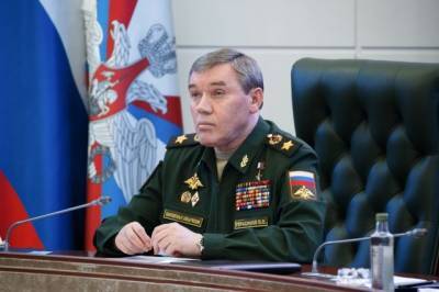 Начальник Генштаба ВС РФ провел переговоры с главой военного комитета НАТО