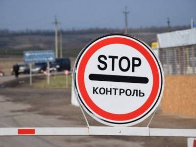 Никаких противоэпидемических мер: оккупанты "ДНР" везут людей на голосование в РФ