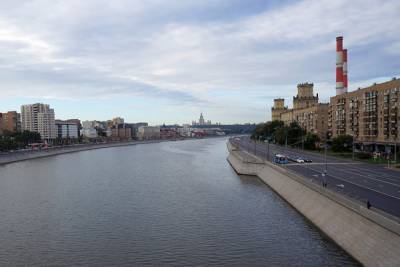 В Москве-реке прохожие обнаружили тело новорожденного