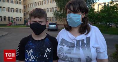 "Избиение" мальчика в Львове: мать говорит - есть такая игра, а психолог заподозрила ложь