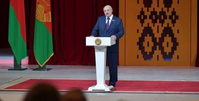 Лукашенко попросил Россию относиться к Белоруссии по-человечески