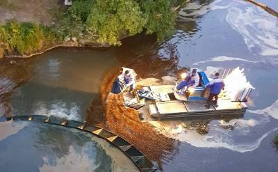 В РФ очередное ЧП с разливом нефтепродуктов: загрязнено водохранилище под Москвой