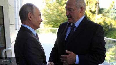 Лукашенко поздравил Путина с одобрением поправок к Конституции РФ
