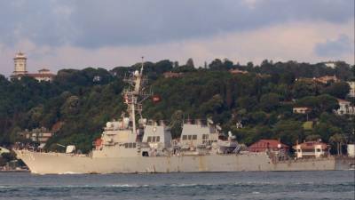 За вошедшим в Черное море эсминцем США следят силы Черноморского флота РФ