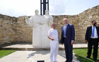 Героический народ: как президент Болгарии благодарил армян при посещении уникального музея