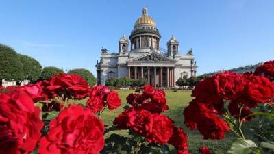 Исаакиевский собор в Петербурге снова открыли для туристов — видео