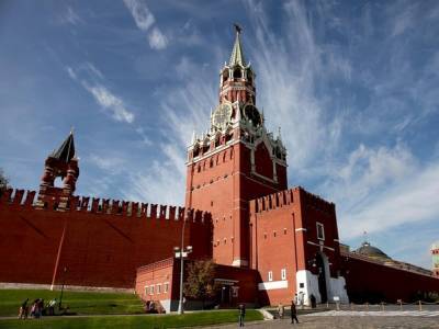 ОПРОС: россияне считают, что Кремль должен поддержать Баку, а не Ереван