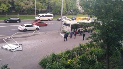 Первые кадры с места смертельного ДТП с автобусом на юго-востоке Москвы