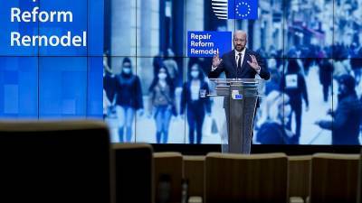 Переговоры на саммите ЕС продолжатся в понедельник - Евросовет