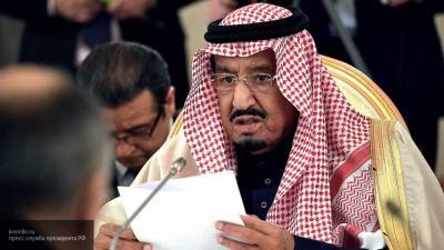 Саудовский король Сальман попал в больницу с воспалением желчного пузыря