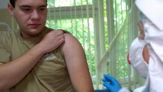 Коронавирус в России: элита получила доступ к вакцине еще в апреле?