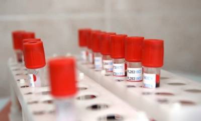 Лондон обвинил Москву в попытке украсть данные о вакцине от коронавируса