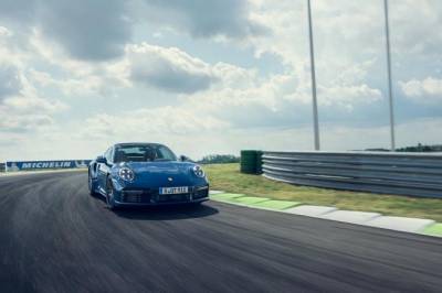 Объявлены цены на новый Porsche 911 Turbo