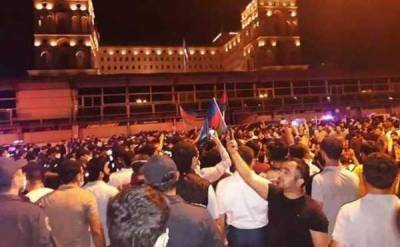 Армия добровольцев в Азербайджане: патриотизм превратили в фарс?