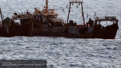 Посольство РФ: 7 россиян находятся на захваченном пиратами танкере Curacao Trader
