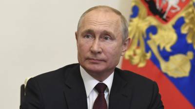 Песков сообщил, что Путин не получал вакцину от коронавируса