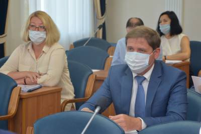 Воронежские депутаты взяли на контроль ситуацию с турбазой «Росинка»