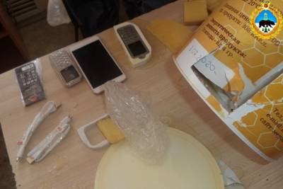 Неправильный мёд: осужденному сыктывкарской ИК-25 пытались передать телефоны оригинальным способом