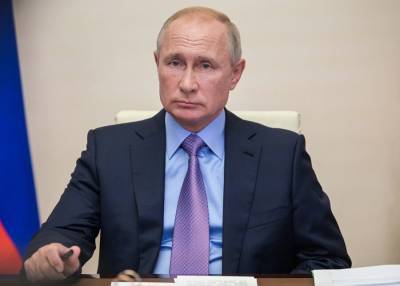Песков заявил, что Путин не получал вакцину от коронавируса