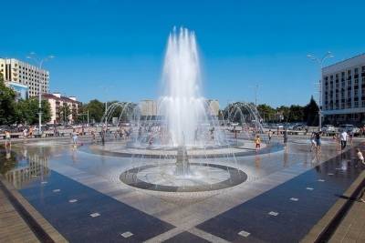 Мэрия Краснодара напомнила жителям о запрете купания в фонтанах