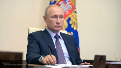 Путин согласился с переносом "Бессмертного полка" на 2021 год