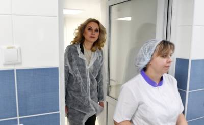 Голикова поручила допустить волонтеров в больницы к психическим COVID-пациентам