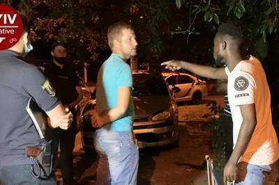 В Киеве устроили стрельбу: пьяная компания приставала к иностранцам за цвет кожи