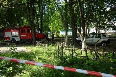 Киевлянин отвлек внимание копов "минированием" и пытался взорвать дом газом