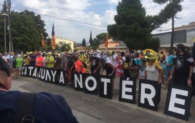 король Фелип VI (Vi) - В Каталонии акция протеста из-за приезда короля Испании - korrespondent.net - Испания - Мадрид - Барселона
