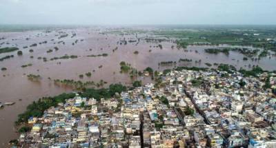 Число жертв стремительно растет: миллионы жителей Непала и Индии остались без жилья из-за разрушительных наводнений