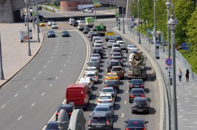 Москвичей предупредили о затруднениях на дорогах вечером 20 июля