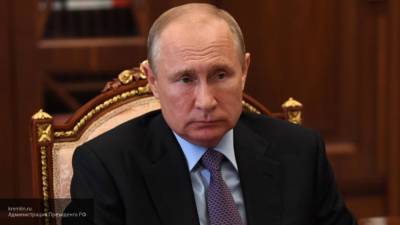 Президент России подписал закон о повышении пенсий родным погибших военных