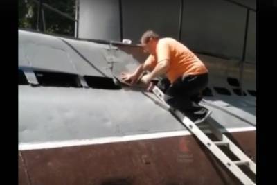 В Краснодаре на подводной лодке парка 30-летия Победы устранили следы вандализма