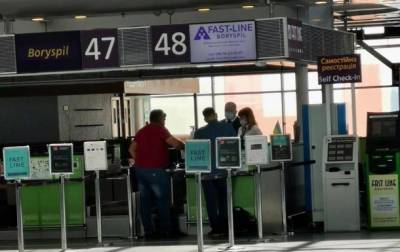В трех украинских аэропортах появились пункты тестирования на COVID-19