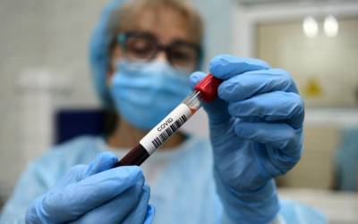 Главный инфекционист рассказал о цепочках заражения коронавирусом в Латвии