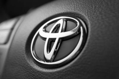 Toyota презентовала новый дизайн и логотип бренда: фото
