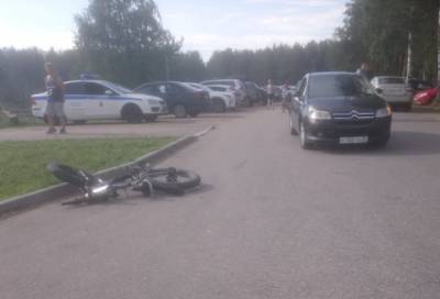 На Дороге в Каменку водитель Citroen сбил подростка на велосипеде