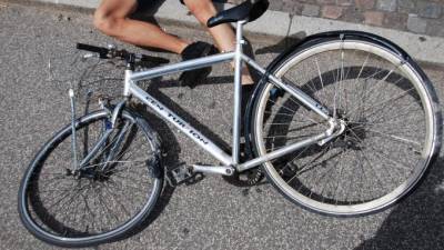 На Дороге в Каменку иномарка сбила юного велосипедиста