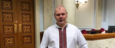 Действующая власть прибегает к политическому преследованию волонтеров и оппозиции, чтобы дискредитировать их в обществе - Величкович
