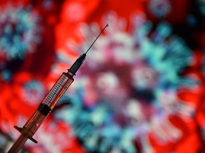 "Это надежнее, чем вакцина": вирусолог назвал альтернативную защиту от ковида