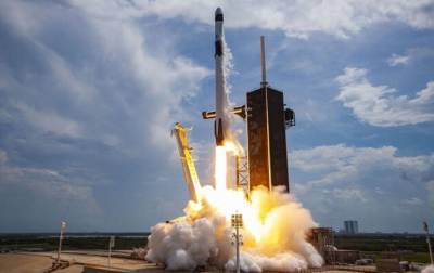 SpaceX запустила Falcon 9 со спутником связи для Южной Кореи