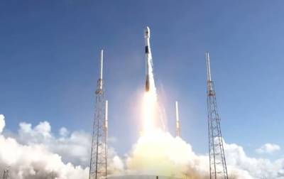 SpaceX вывела на орбиту военный спутник