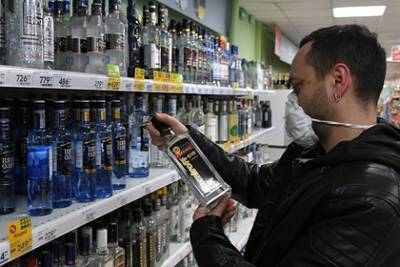 Объяснен интерес россиян к водке на фоне пандемии